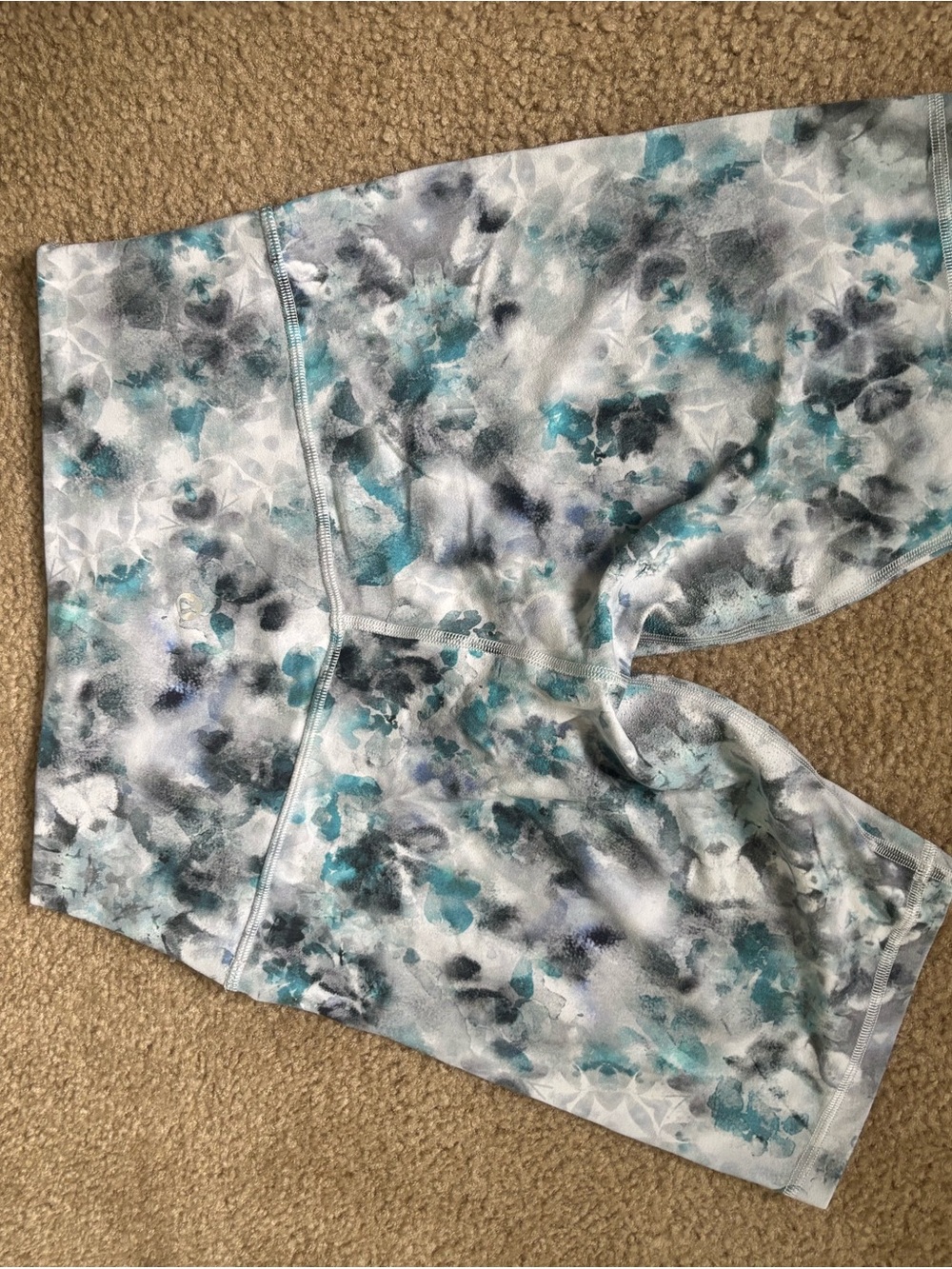 lululemon athletica White and Teal Marble Bike Shorts - Picture 11 of 12